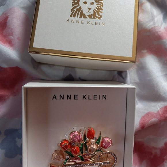 Anne Klein Accessories - Anne Klein Flowers in Wheelbarrow broch or pin